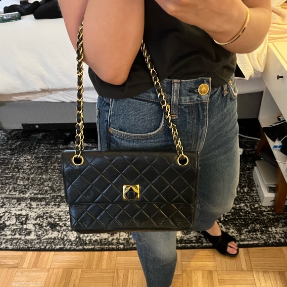 Vintage Chanel Flap Bag - Picture 4 of 15
